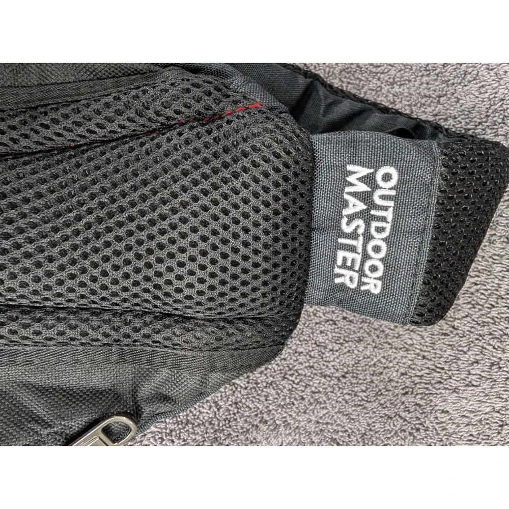 OutdoorMaster Sling Bag Crossbody Shoulder Backpack Black Red Zipper Unisex